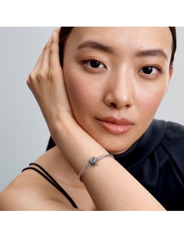 Pulsera Pandora Moments Cadena de Serpiente con Cierre de Corazón con Alas en Plata de Ley