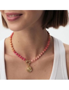 Collar Corto TIARE con Perlas Multicolor y Caracola en Baño de Oro | Agatha París 2