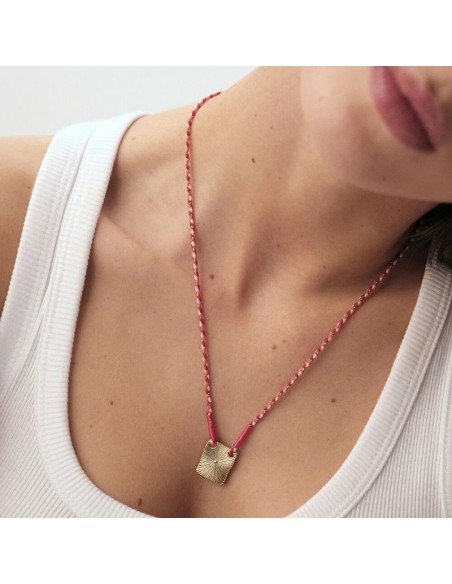 Collar Midi TIARE con Placa de Caracola en Baño de Oro | Agatha París