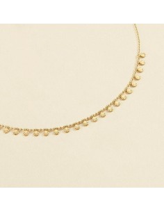 Collar Corto ARIEL Cristal y Dorado – Acabado en Oro con Pampillas de Medalla Redonda