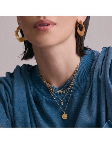 Collar Corto ARIEL Cristal y Dorado – Acabado en Oro con Pampillas de Medalla Redonda