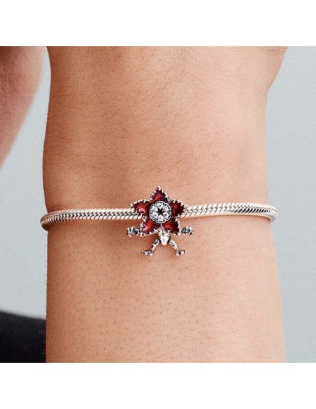 Charm Stranger Things Demogorgon móvil en plata de ley – Pandora X Netflix