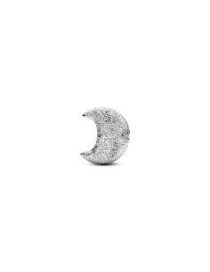 Mini charm media luna texturada en plata de ley – brillo simbólico 2