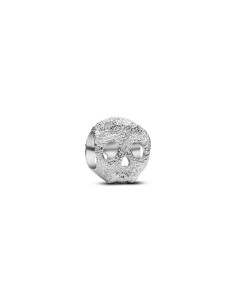 Mini charm cráneo texturizado en plata de ley – símbolo de audacia