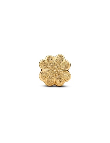 Mini charm trébol texturado con baño electrolítico de oro 14 k – símbolo de buena fortuna