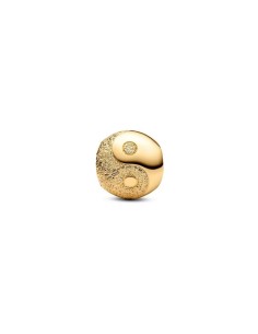 Mini charm Yin y Yang texturado con baño electrolítico de oro 14 k – símbolo de equilibrio 2