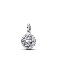 Mini talismán corazón en plata de ley con circonita – "Amor lo conquista todo"