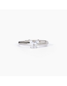 Anillo de plata con mariposa de circonitas transparentes