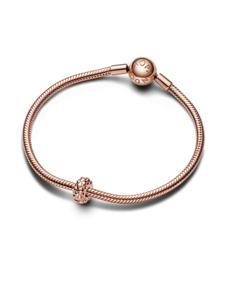 Clip con un recubrimiento en oro rosa de 14k con Tachuelas Fino Pandora