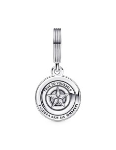 Charm en plata de ley Escudo Capitán América Los Vengadores de Marvel 2