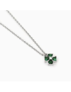 Colgante de plata trébol de cuatro hojas con piedras verdes | Collar con diseño simbólico 2