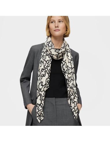 Foulard TOUS Kaos color arena – Pañuelo elegante y versátil en tonos neutros