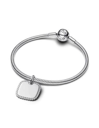 Colgante cuadrado grabable en plata de ley con circonitas – personalizable