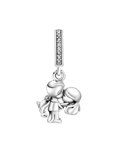 Charm colgante pareja de recién casados con circonita cúbica transparente