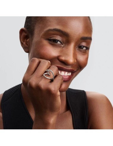 Anillo Corazón de Pandora en Plata de Ley con Diseño Orgánico